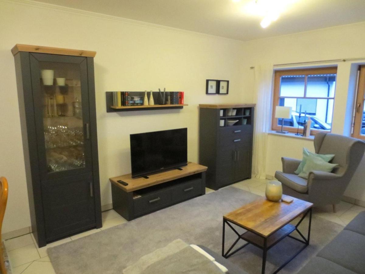 Holiday Flat With Idyllic Garden In Daun Extérieur photo